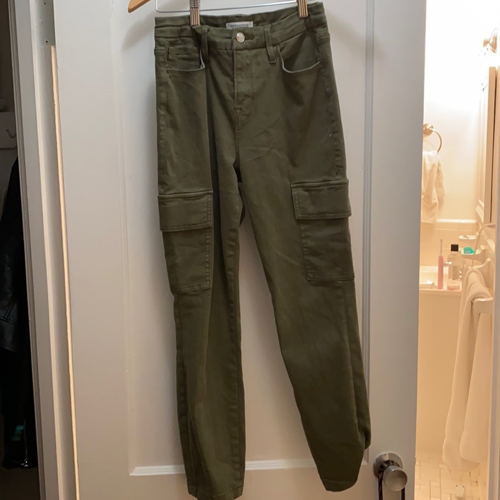 Good American cargo pants